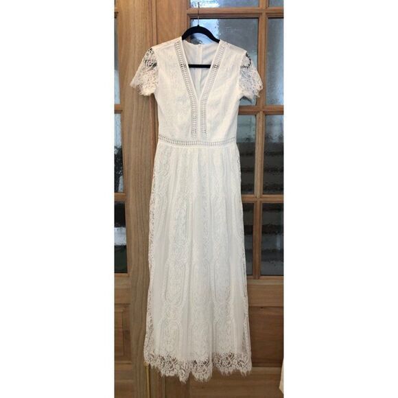 Vintage Lace Dress Set of Mother-Daughter Photo Shoot Wedding - Picture 3 of 9